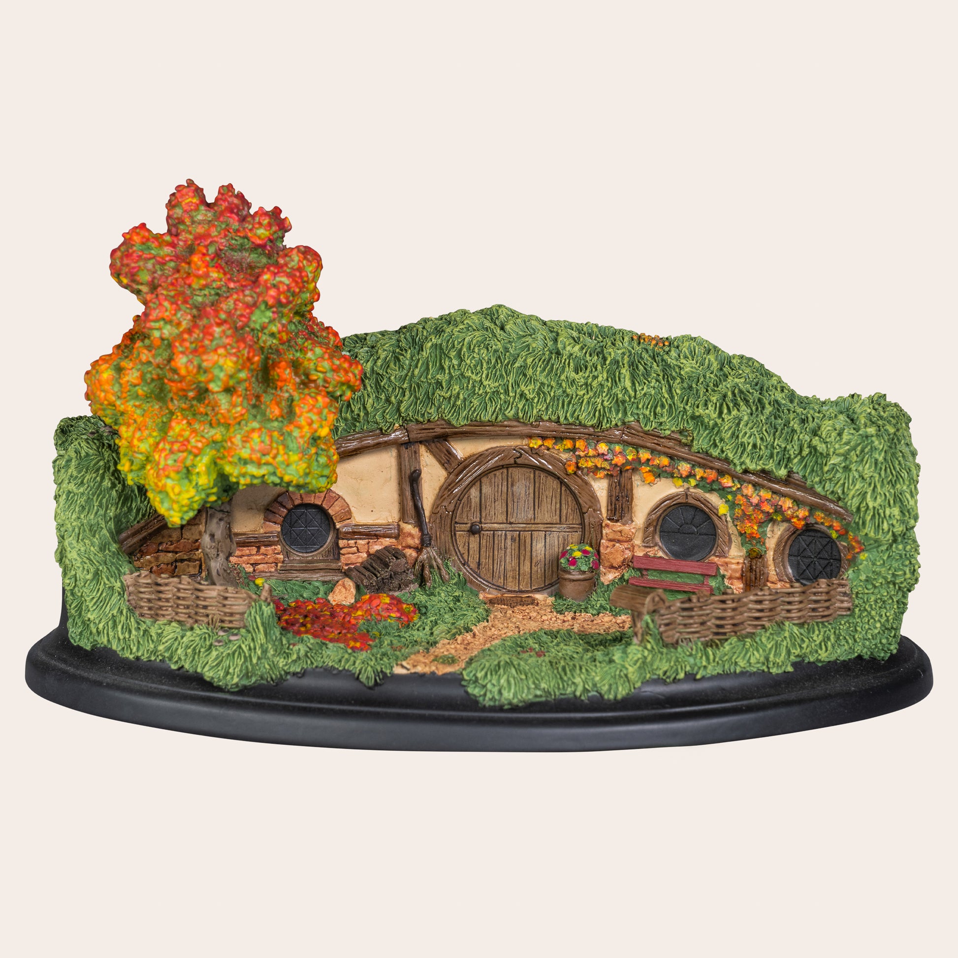 #18 Garden Smial - Hobbit Hole™ Collectible