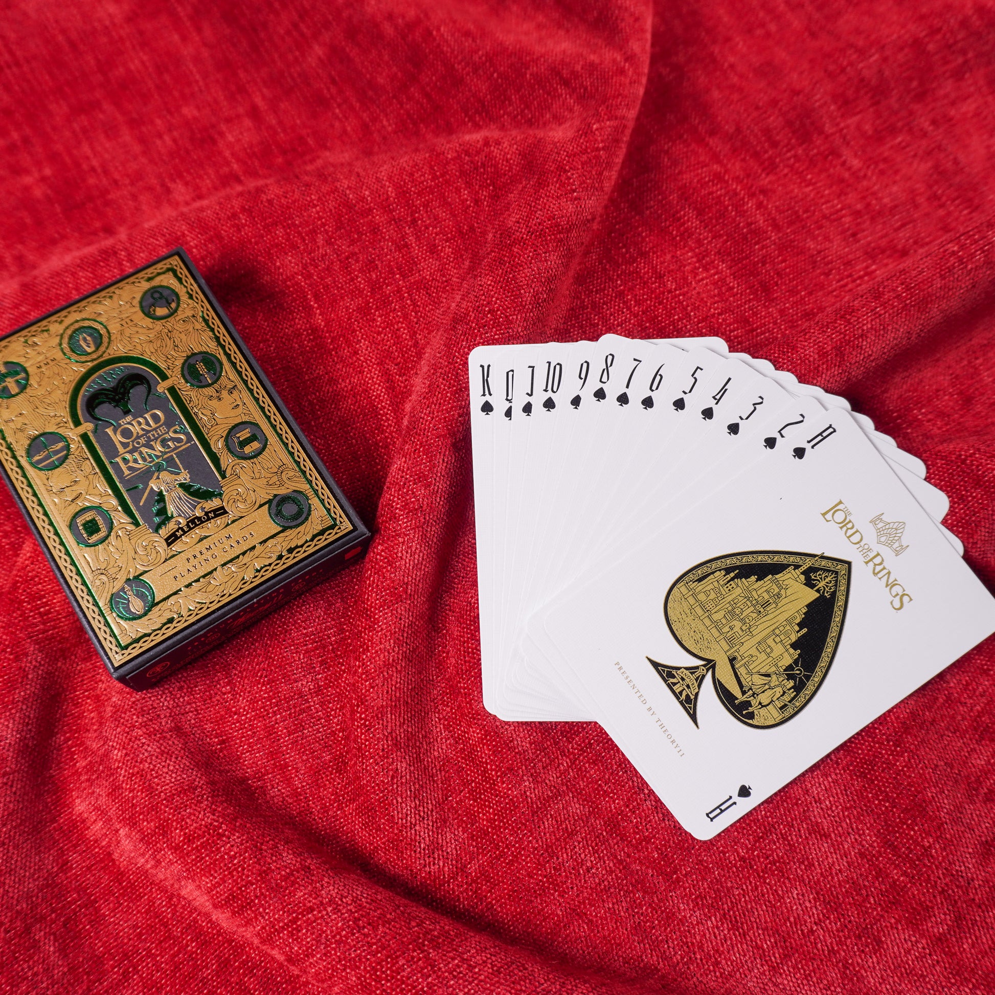 The Lord of the Rings™ Premium Playing Cards