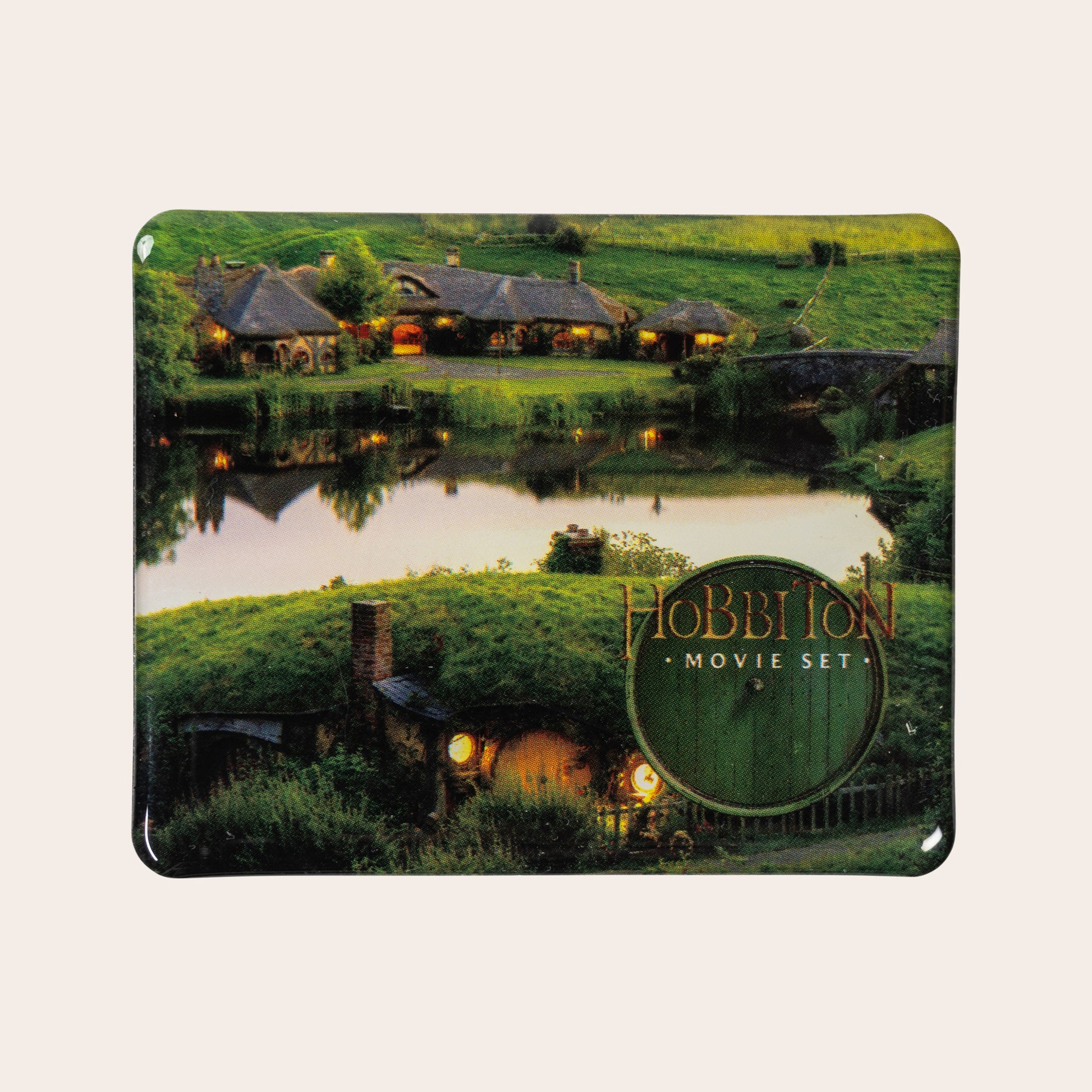 Hobbiton™ Movie Set Exclusive Magnets