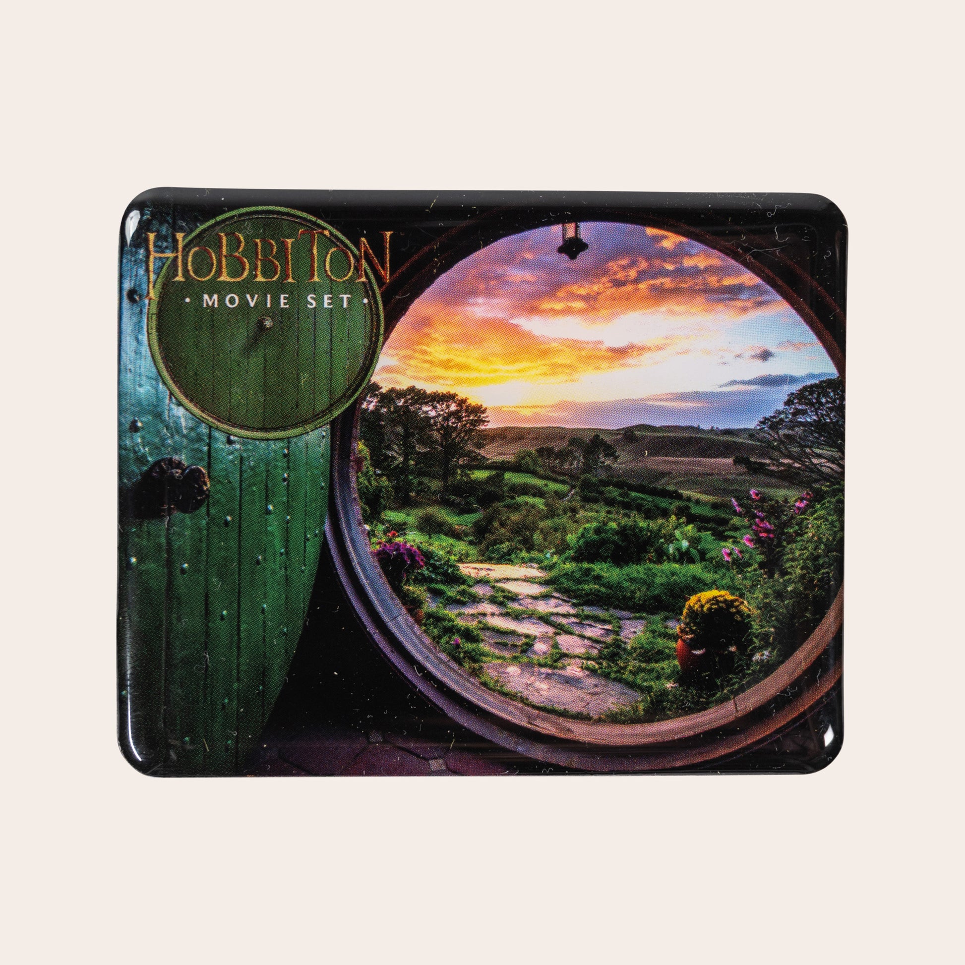 Hobbiton™ Movie Set Exclusive Magnets