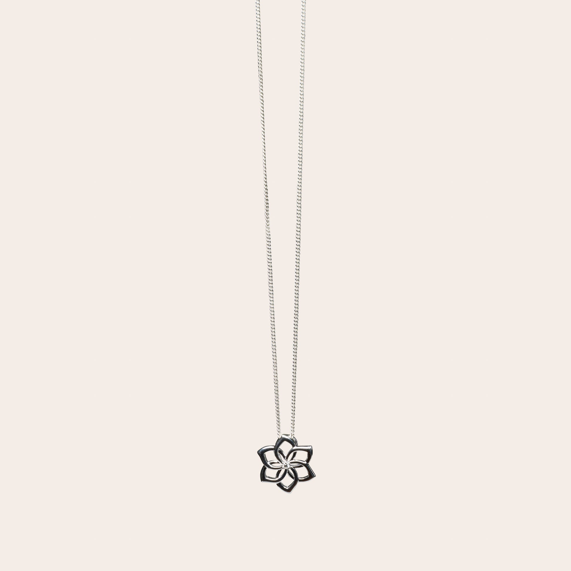 Galadriel™ Flower Pendant and Chain